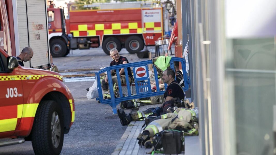 el-ayuntamiento-ofrece-apoyo-psicologico-a-bomberos-y-personal-que-actuo-en-el-incendio