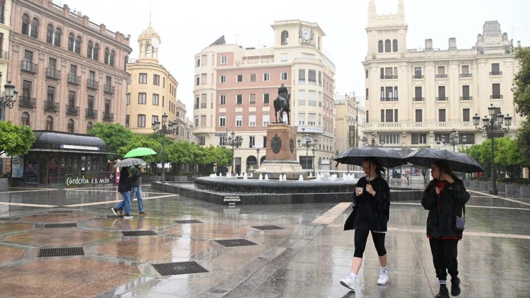 la-aemet-da-un-100%-de-probabilidad-de-lluvia-en-cordoba-y-activa-el-aviso-amarillo-en-el-norte