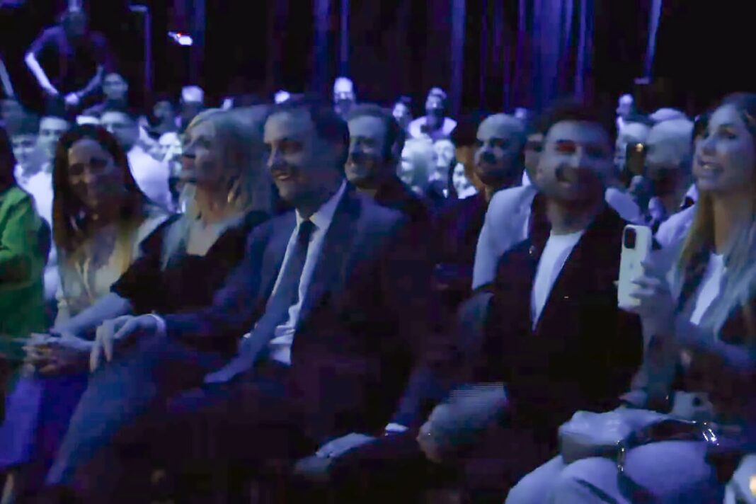 Ilustración de documentos de una operación inmobiliaria en Argentina