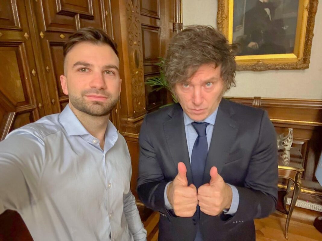 Símbolo de la justicia y gráficos financieros, representando el Caso $LIBRA.