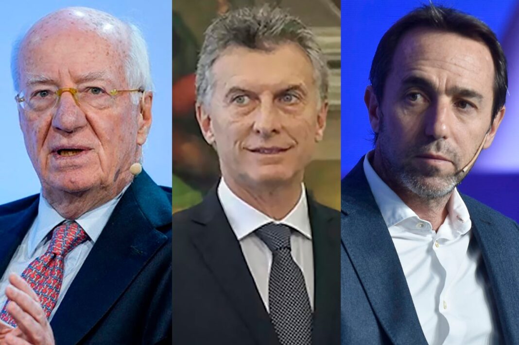 Empresarios y políticos en una mesa de negociación en Argentina