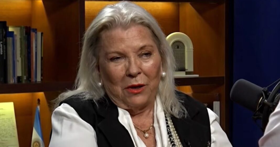 Elisa Carrió durante una entrevista televisiva.