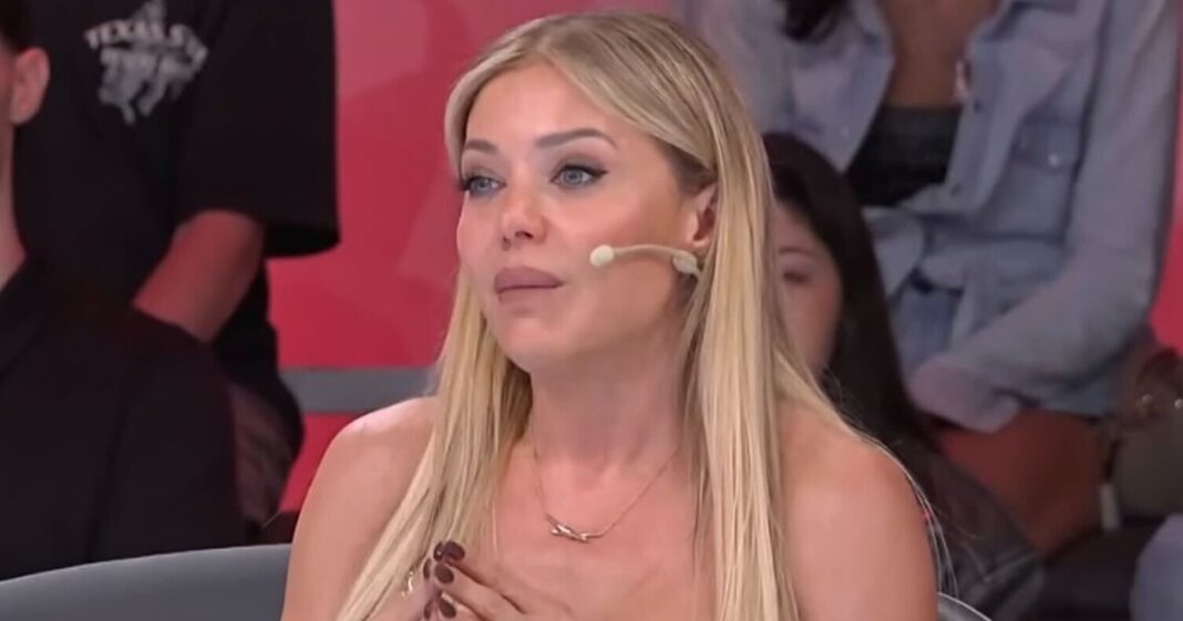 Evangelina Anderson durante una entrevista