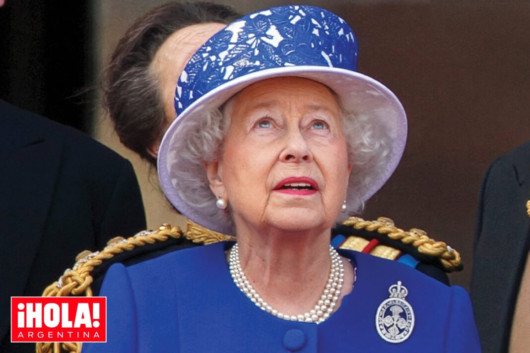 Retrato oficial de la Reina Isabel II y el príncipe Felipe, duque de Edimburgo.
