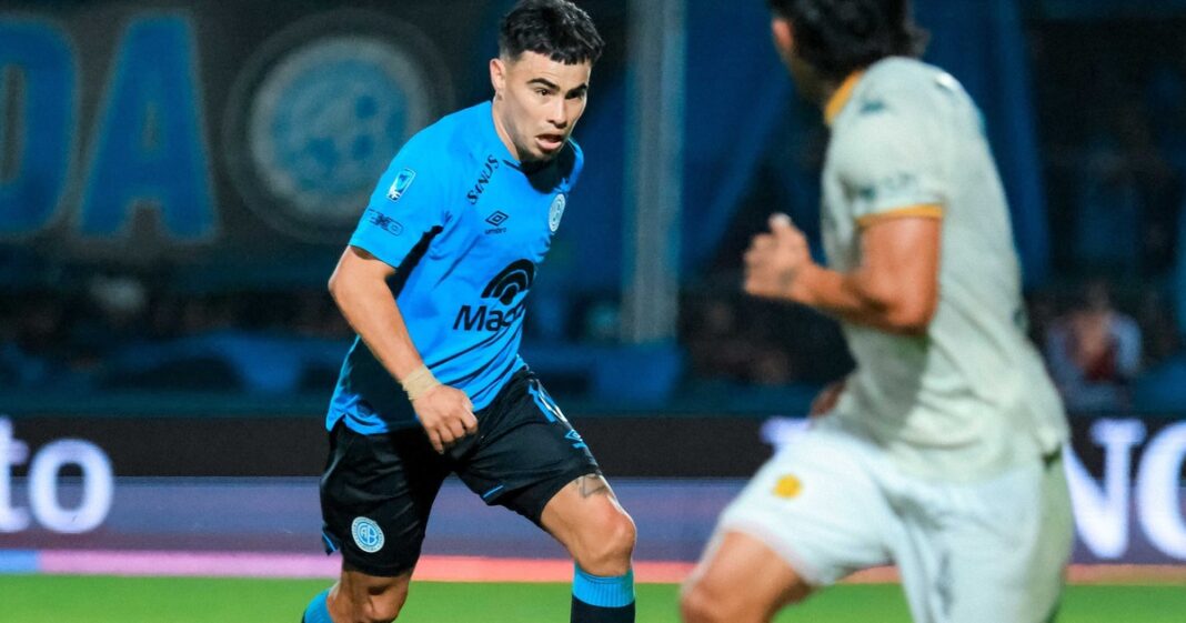 Jugadores de Belgrano y Aldosivi durante el partido de la fecha 14 del Torneo Apertura 2026