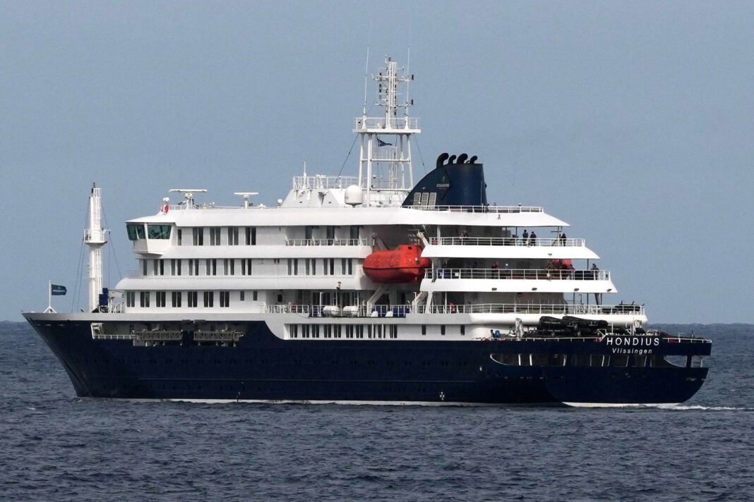 Crucero MV Hondius varado por brote de hantavirus