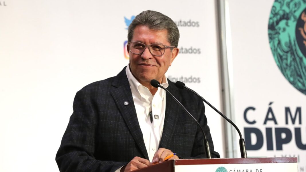 Ricardo Monreal durante una conferencia de prensa en la Cámara de Diputados