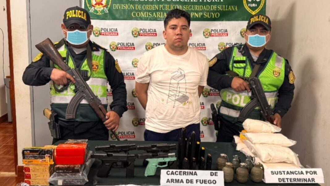 Policía Nacional del Perú durante operativo de control en Suyo, Ayabaca
